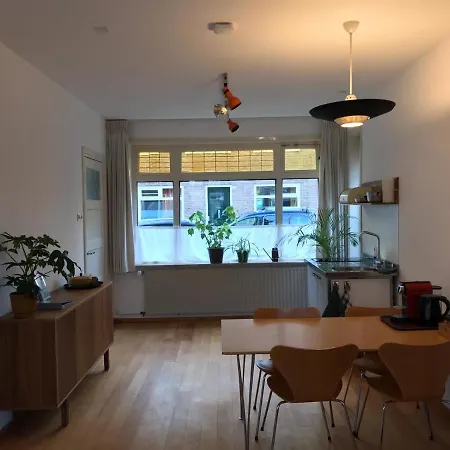 Lägenhet Nummer 1 *